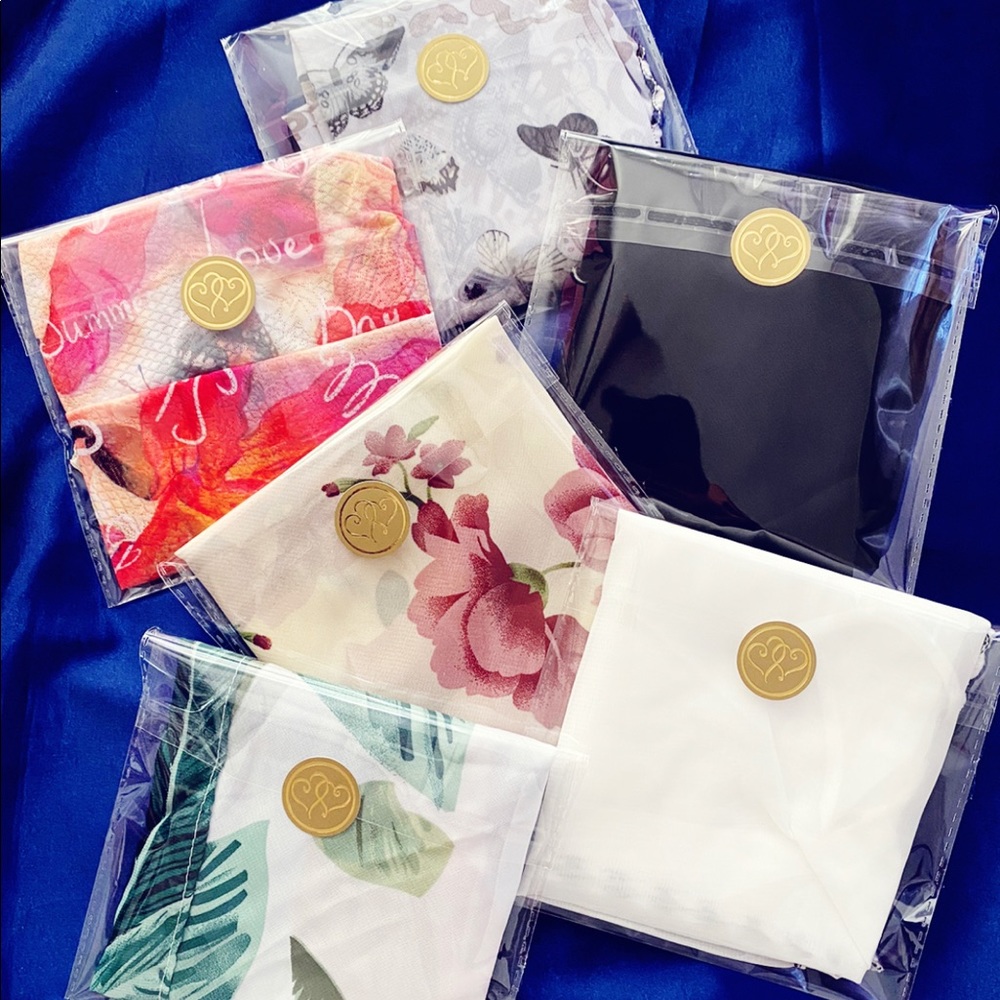 Masks packages